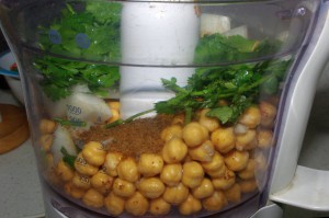 BAKED FALAFELWITH TAHINI SAUCE p2