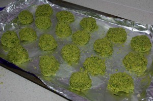 BAKED FALAFELWITH TAHINI SAUCE p4